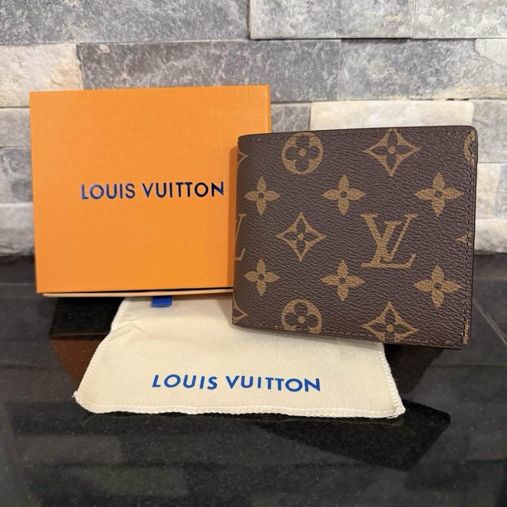 Brown Monogram Louis Vuitton Bifold Wallet BRAND NEW